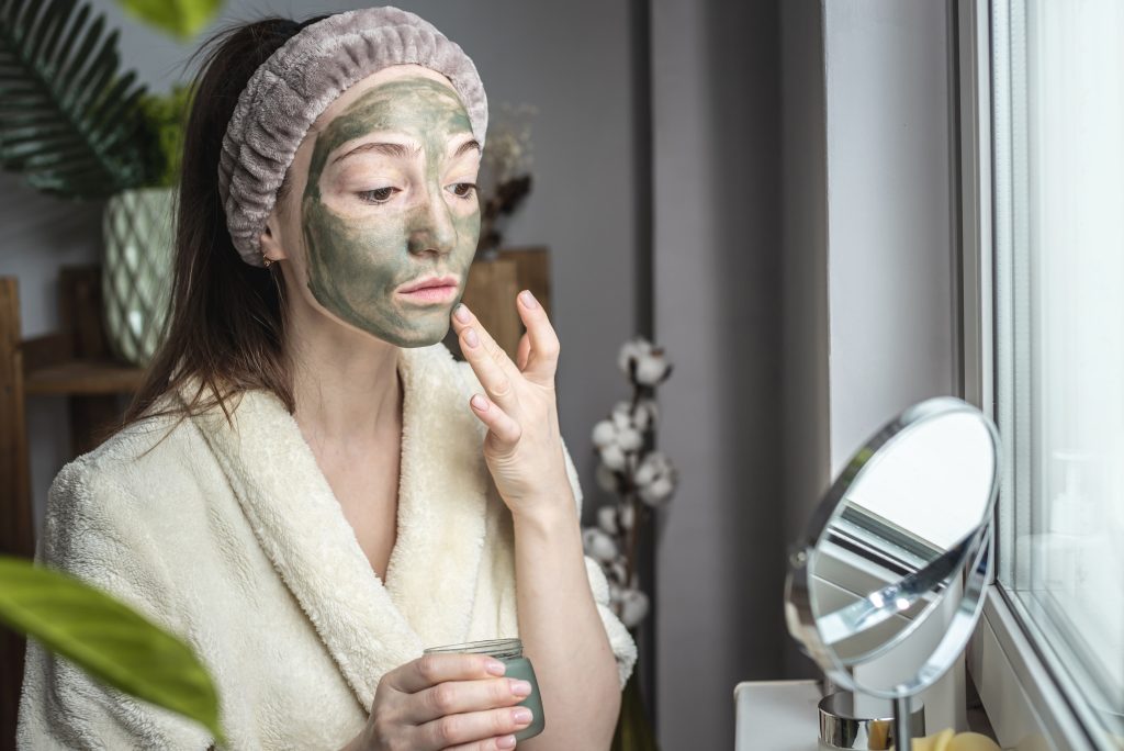 Can facials help with hormonal breakouts